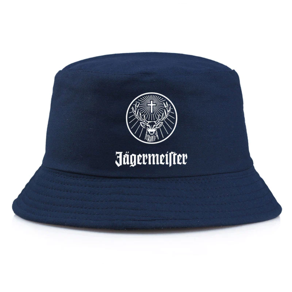 Bob de couleur bleu marine avec inscrit le logo Jägermeister.