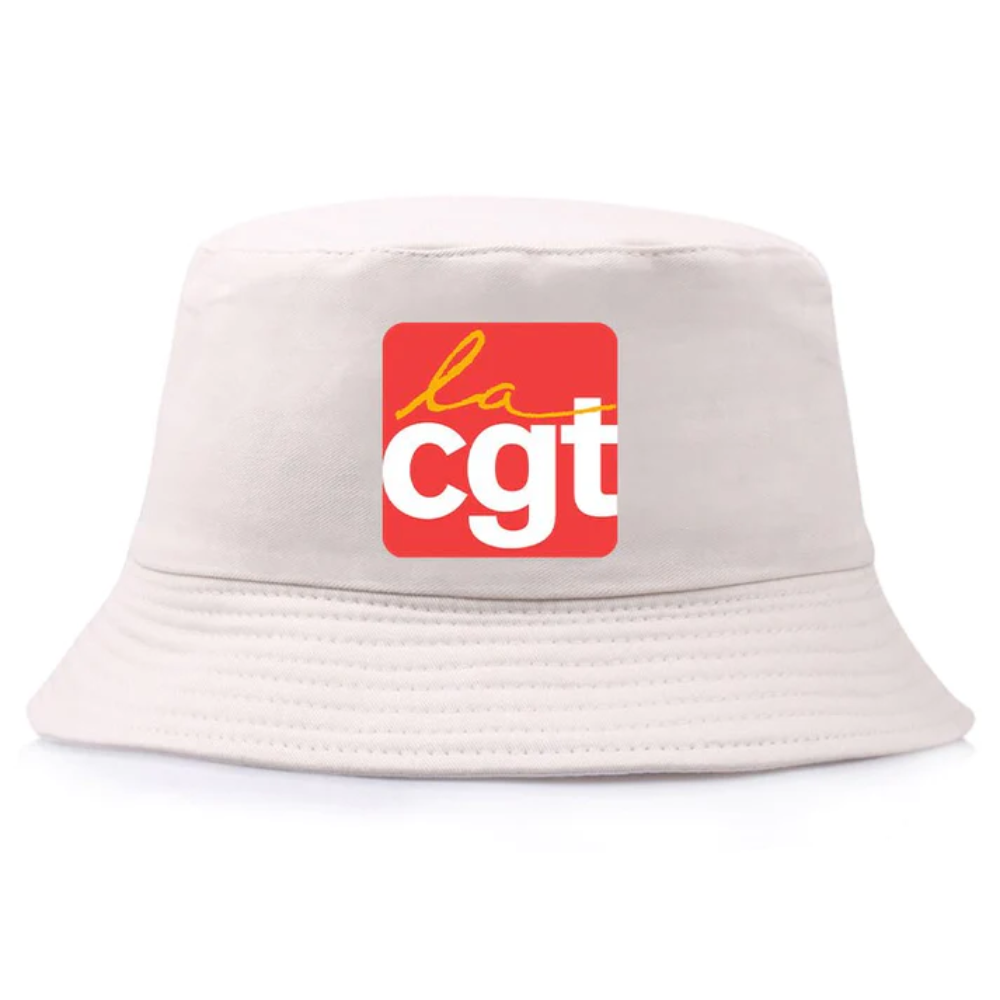 Bob de couleur beige avec inscrit le logo La CGT.