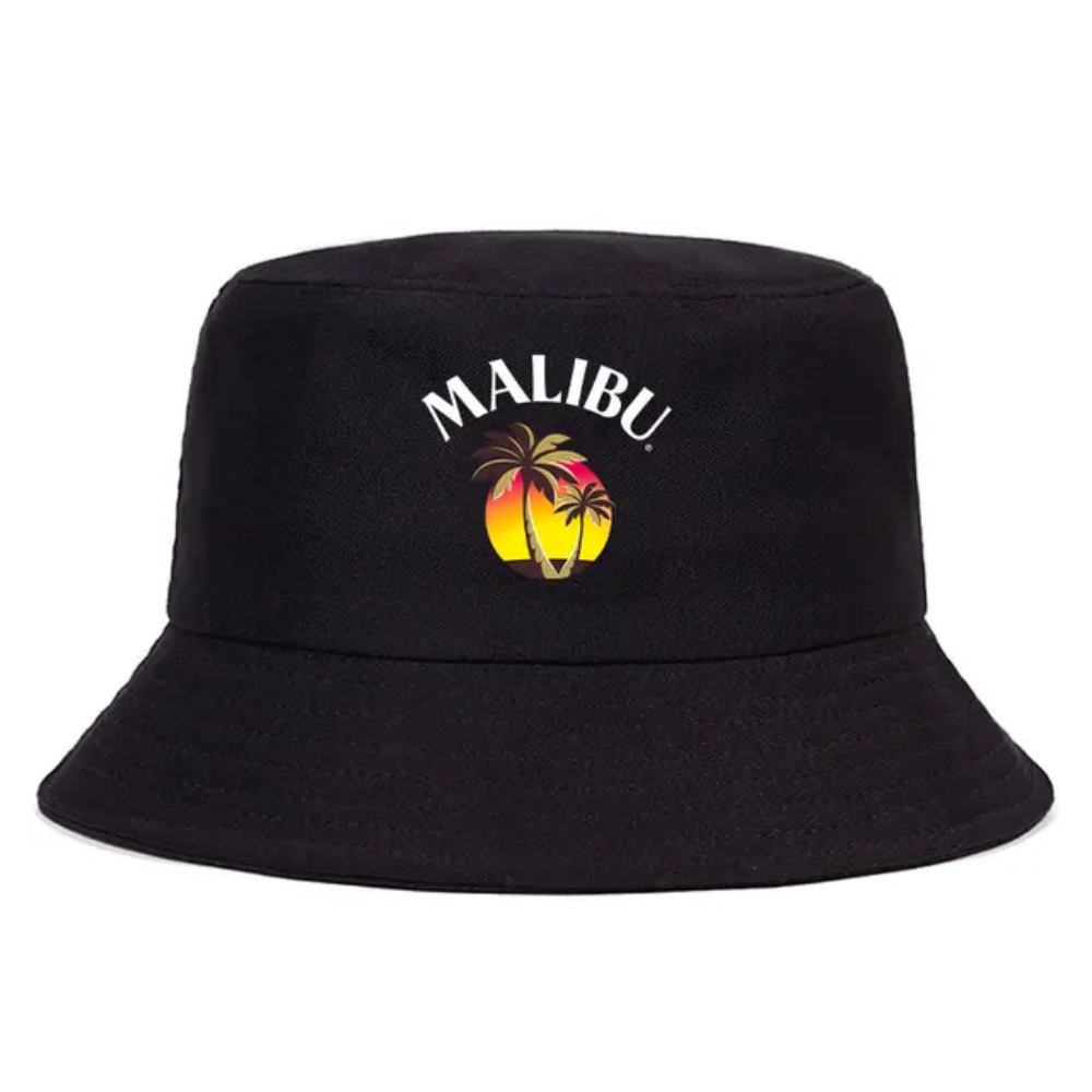 Bob de couleur noir avec inscrit le logo Malibu.