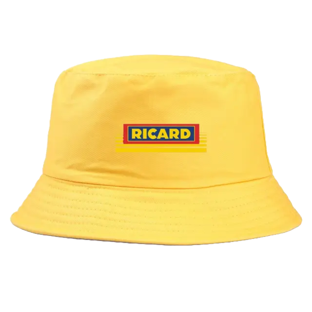 Bob de couleur jaune avec inscrit le logo Ricard de 1984.