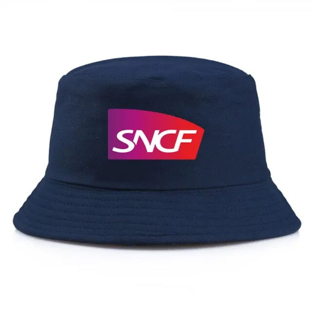 Bob de couleur bleu marine avec inscrit le logo SNCF.